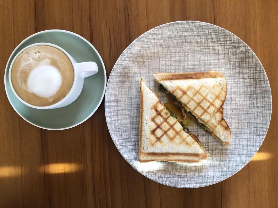 我有一台三明治机