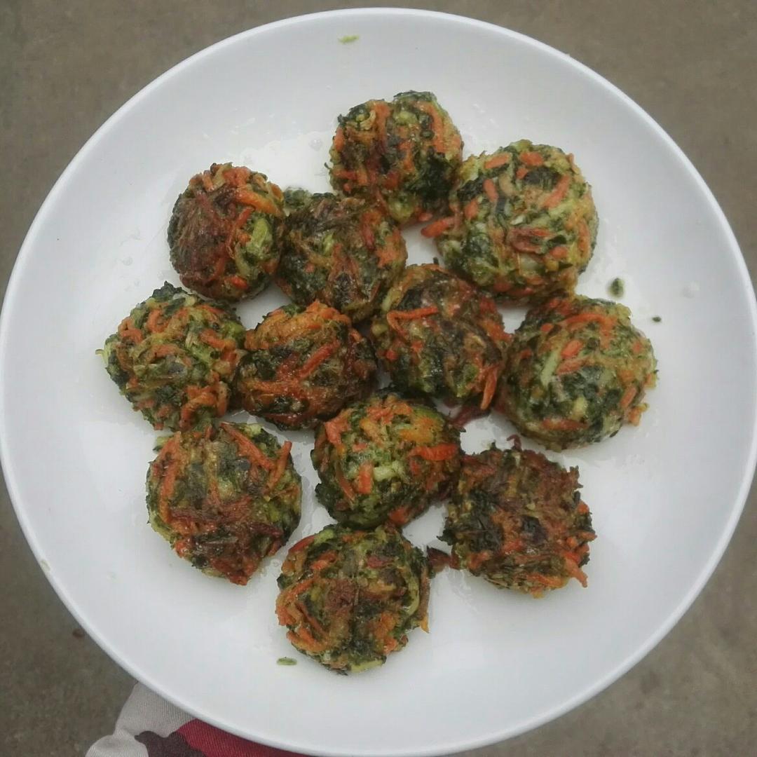 炸萝卜丝丸子