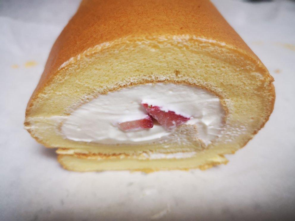 超详细的瑞士卷奶油蛋糕卷原味蛋糕卷的制作方法 饱满不掉皮不开裂（附模具换算方法）