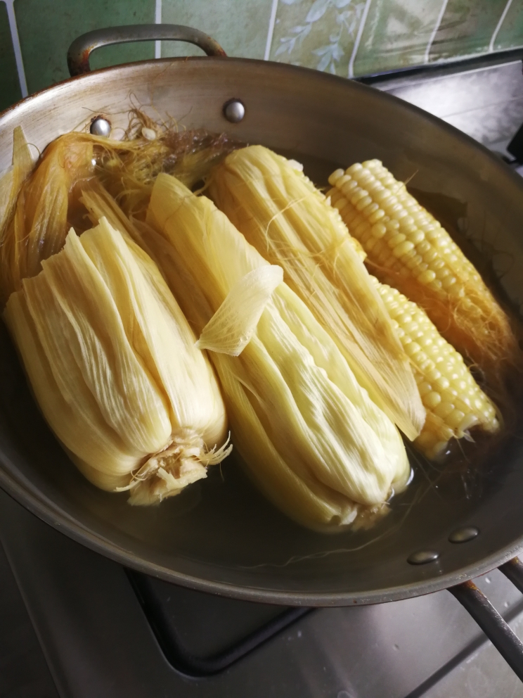 香甜玉米家庭自煮的做法