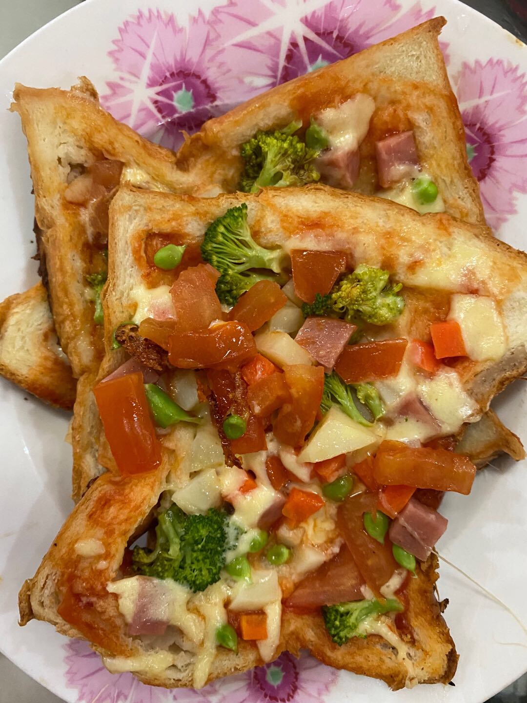 超简单懒人吐司披萨🍕（电饼档版）的做法