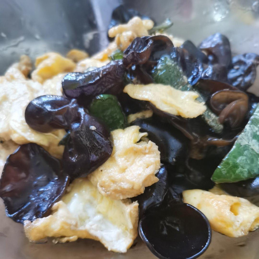 木耳炒鸡蛋，快手家常菜