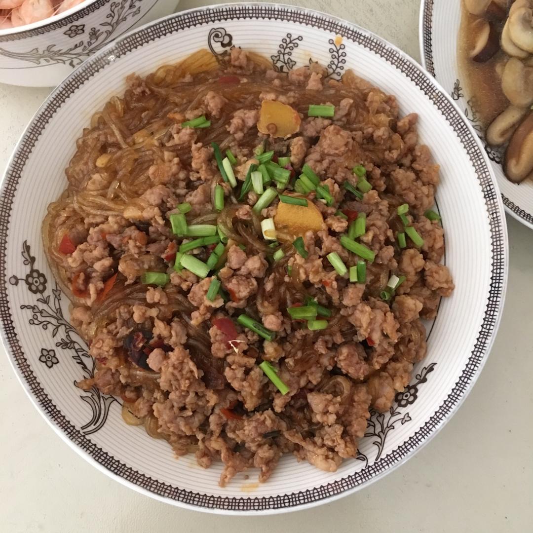 蚂蚁上树