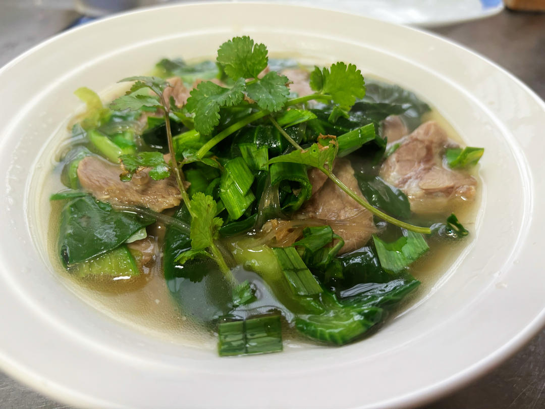 羊肉青菜粉丝汤的做法