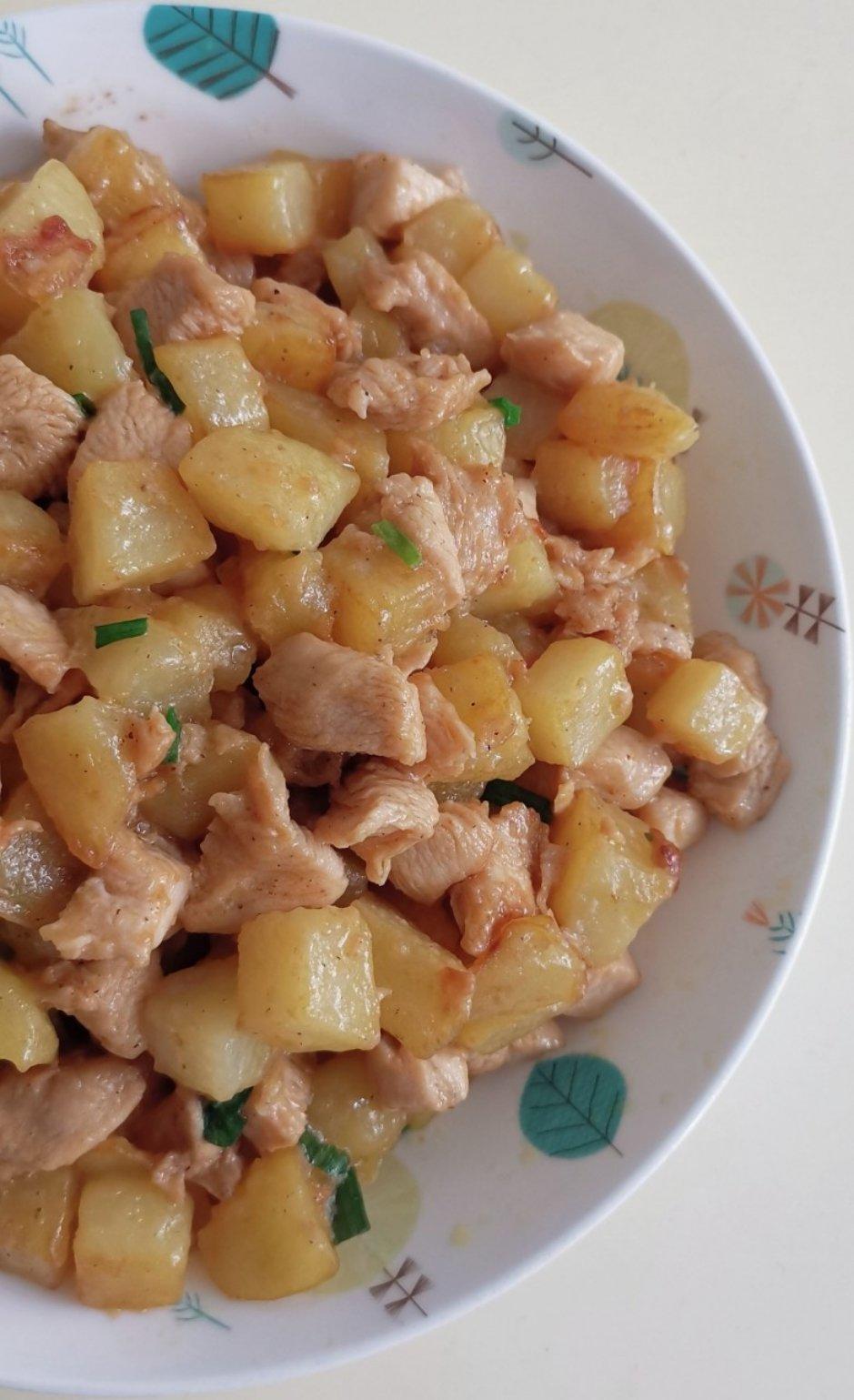 一道怎么做都好吃的干煎土豆鸡丁（红烧，咖喱，椒盐，孜然）