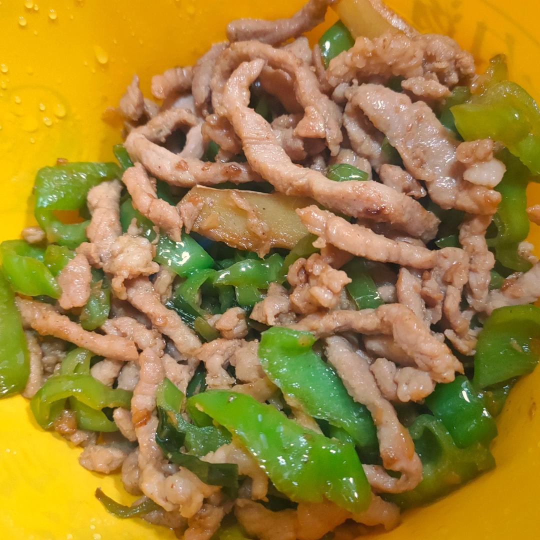 老妈版青椒肉丝【简单好吃】
