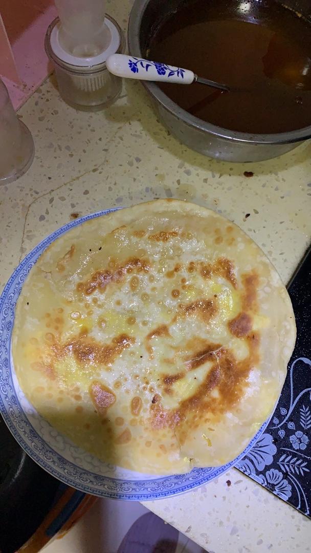 张张都鼓大泡的鸡蛋灌饼这样做不鼓大泡都难