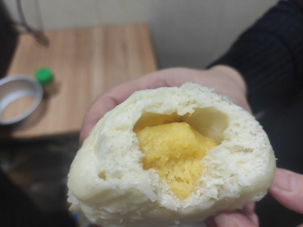 松软香甜的奶黄包，很快就可以搞定。