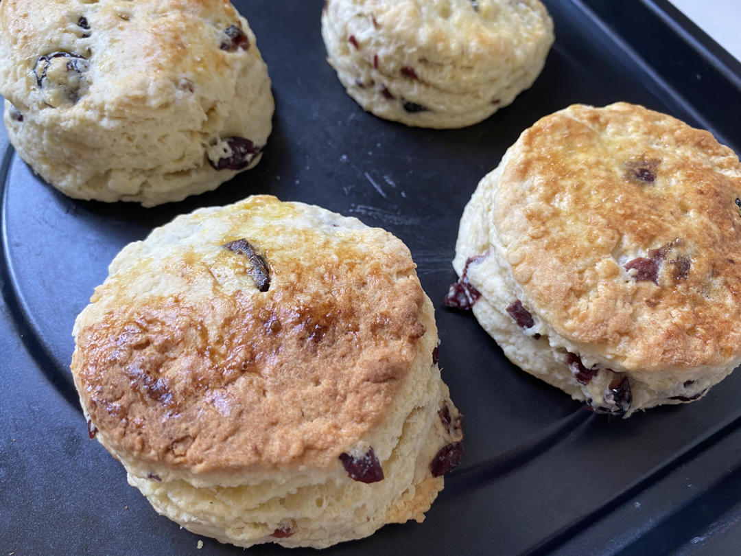 完美裂纹～百分百成功的超好吃奶香司康（禁止搬运）