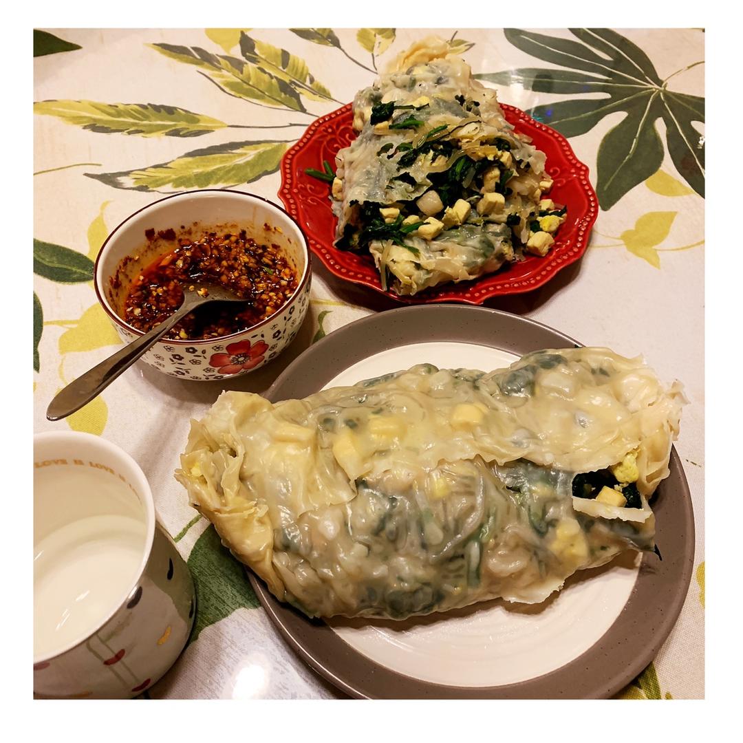 芒果果果妹做的菠菜韭菜菜卷(孜卷)