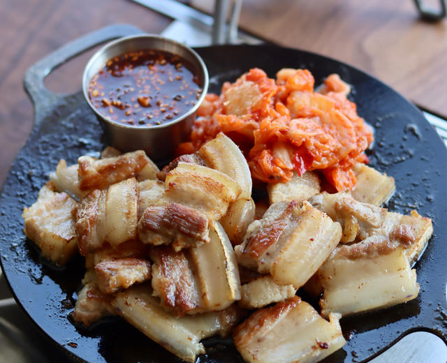 露营美食—韩式煎五花肉的做法