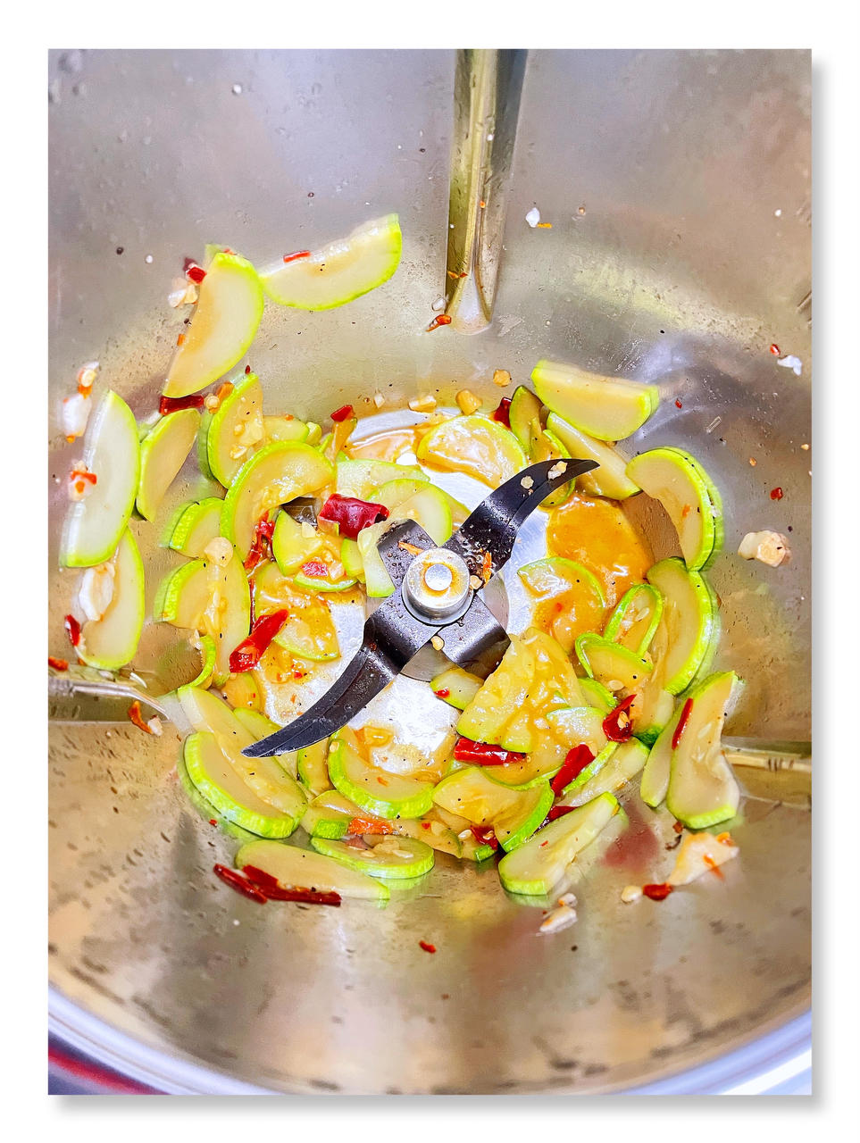 瑞利山和瑞丽安的食堂