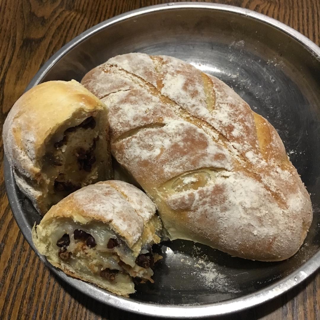 红豆/肉松麻薯软欧面包+石榴茶【曼食慢语】