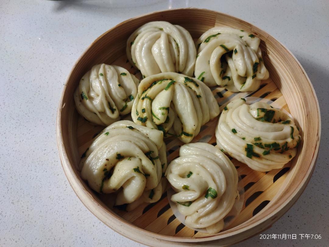 葱油花卷，一根筷子卷出漂亮的造型