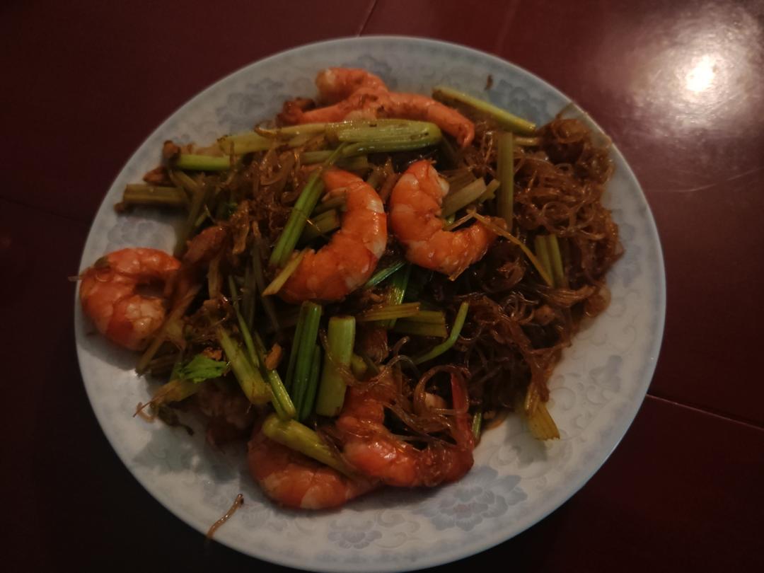 复刻餐厅88一份的海皇粉丝煲，简单又好吃！
