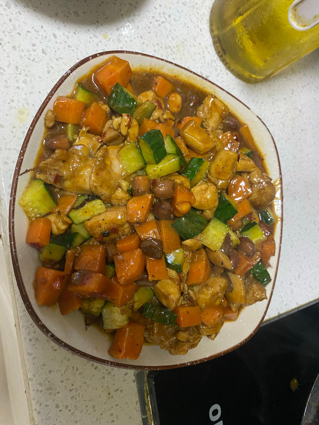 今日菜谱：黄瓜鸡丁
