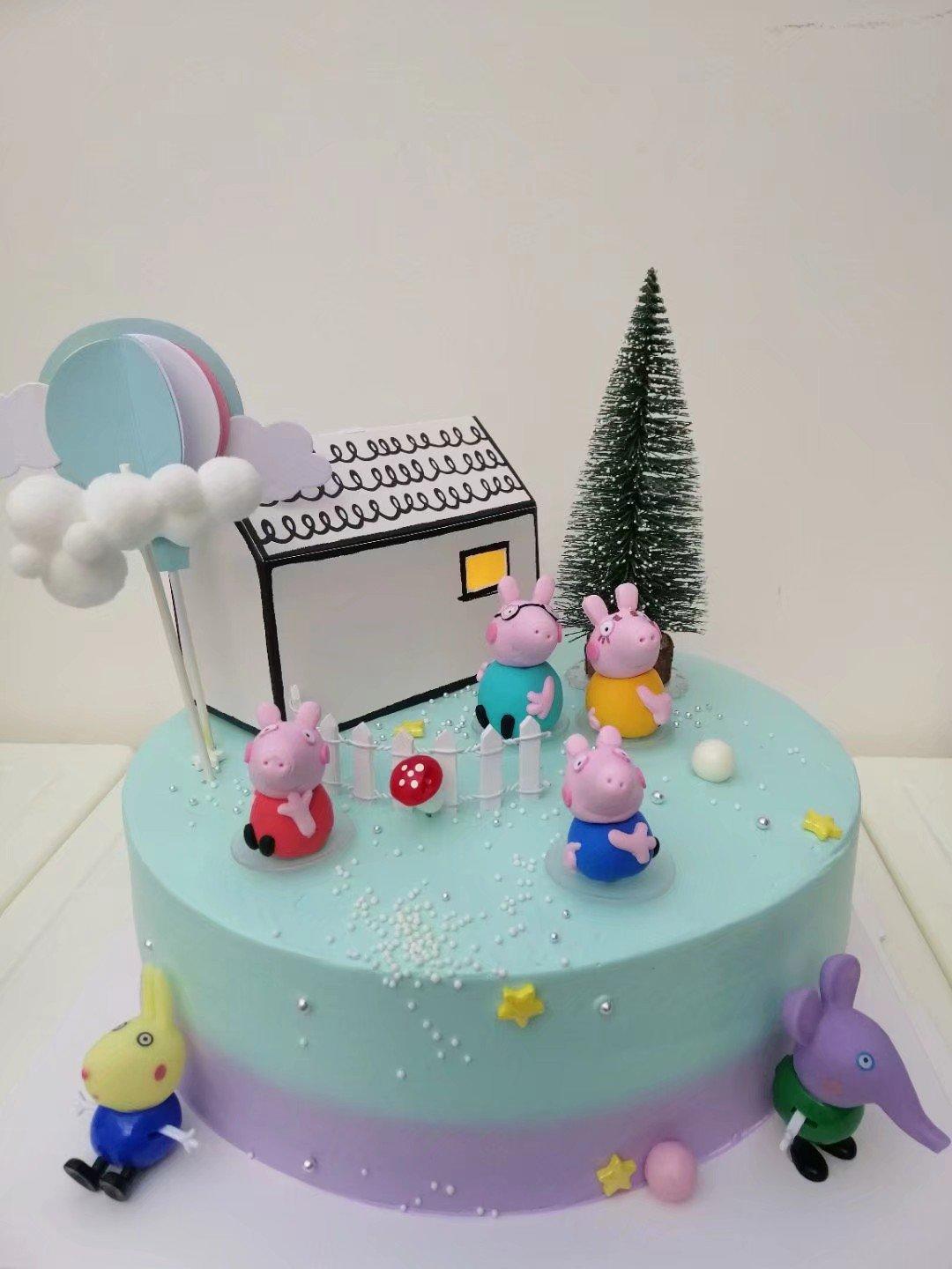 小猪佩奇场景蛋糕