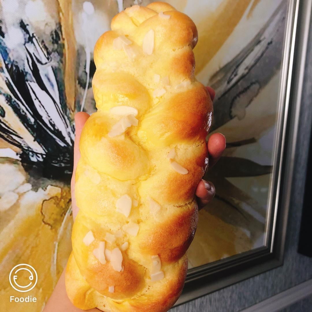 风情麻花辫【辫子面包】