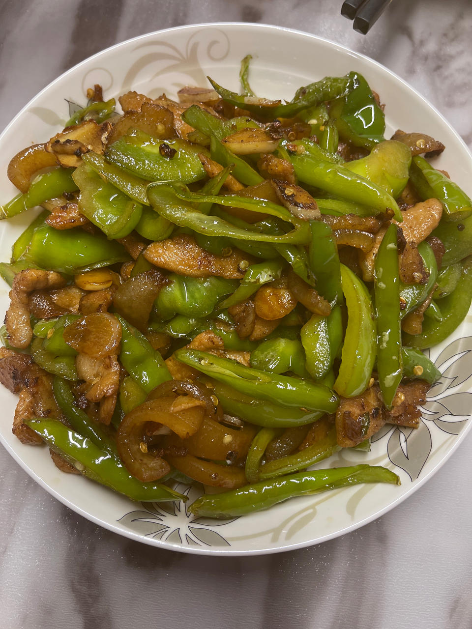 😍超好吃！还原费大厨辣椒炒肉！