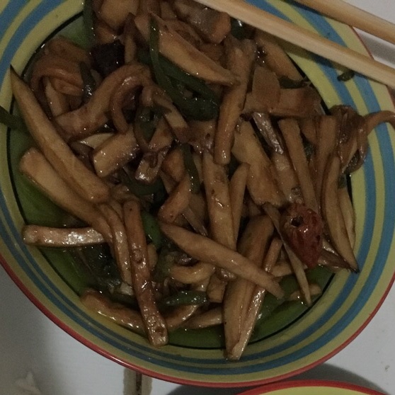 青椒素炒杏鲍菇