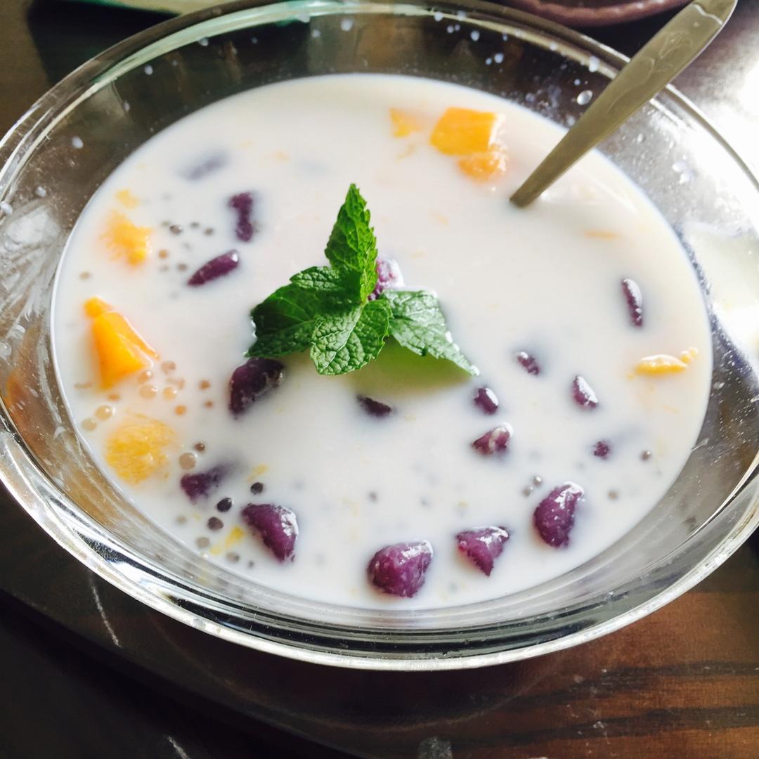 芒果椰浆西米露