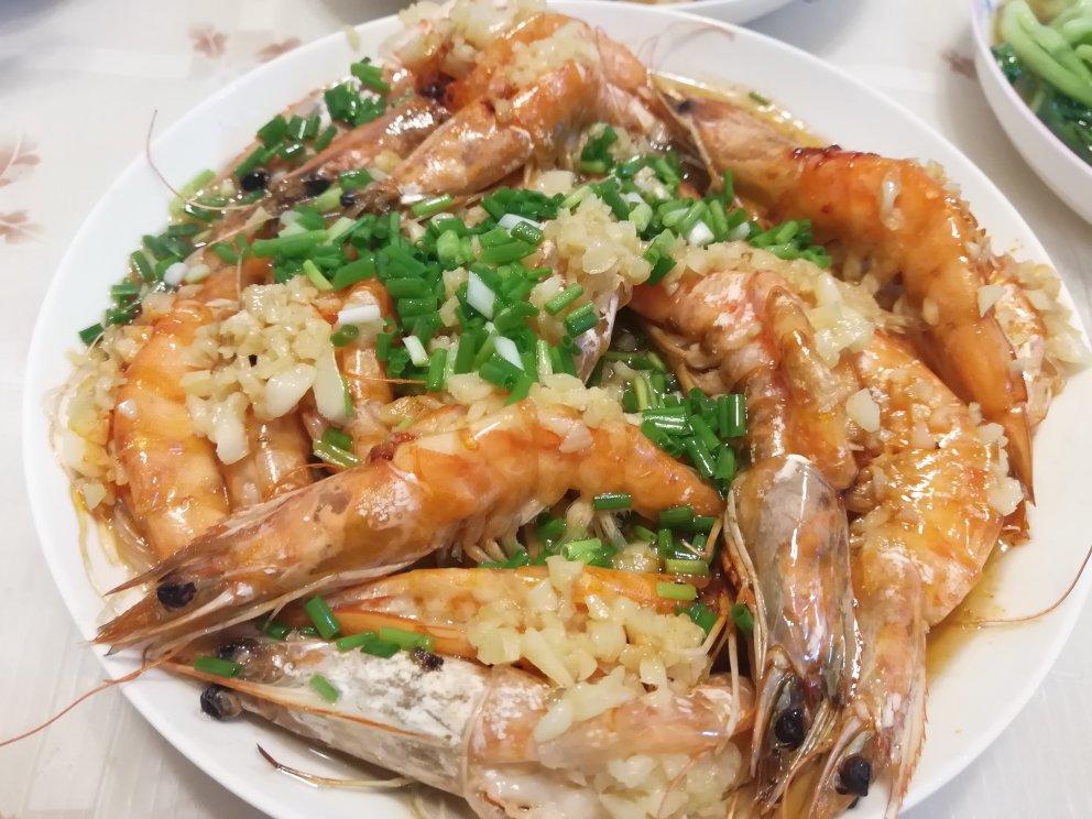 蒜蓉粉丝蒸大虾