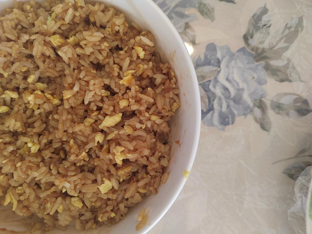 酱油炒饭(超级简单)