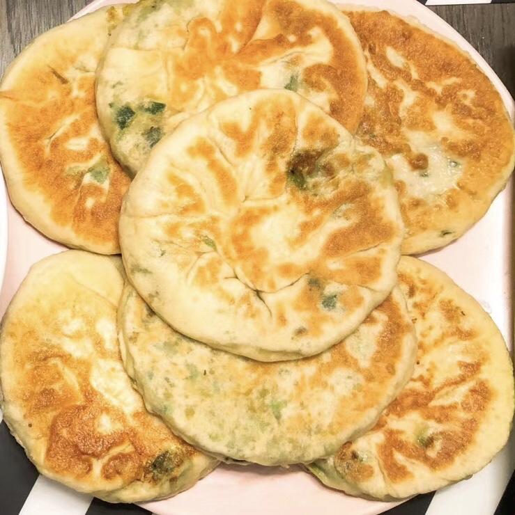 发面菜馅饼 韭菜鸡蛋粉条馅