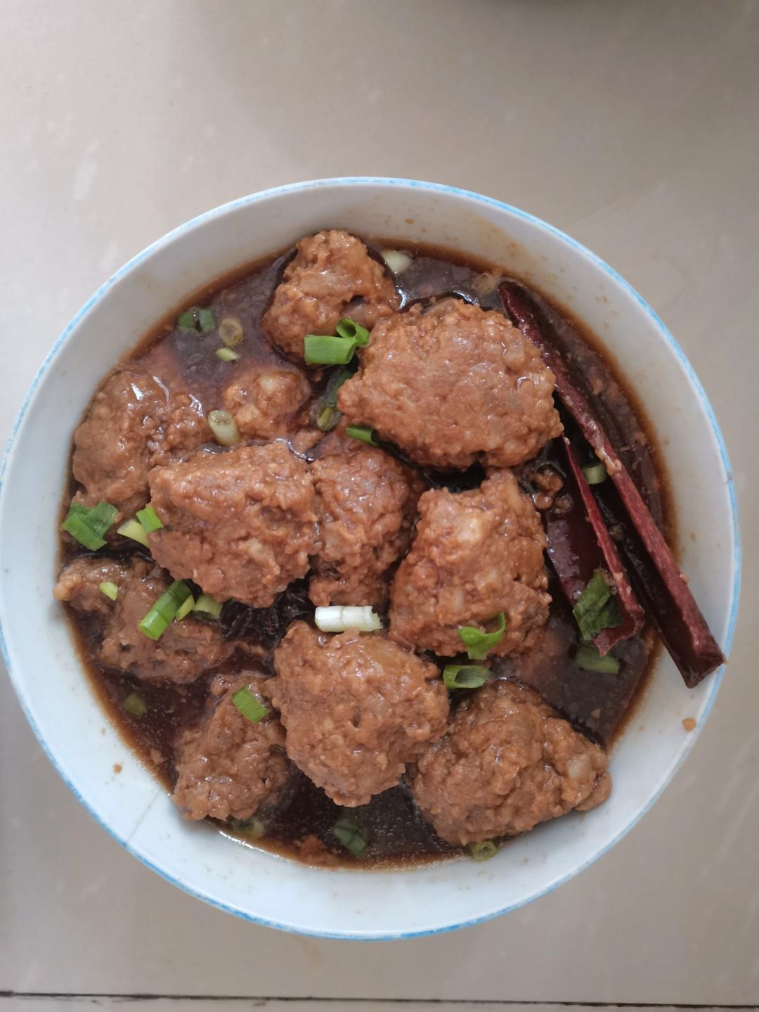 红烧狮子头（四喜丸子）