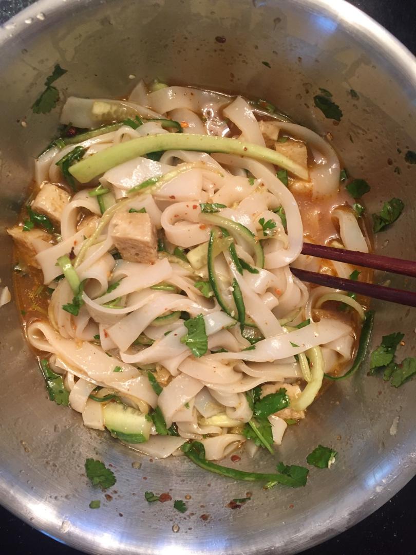 凉皮-家庭自制（告诉你自己做更劲道的秘诀）