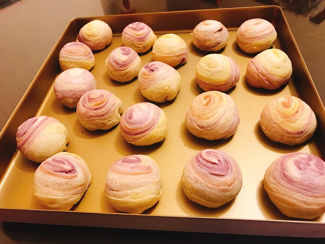 彩虹蛋黄酥（独角兽蛋黄酥）