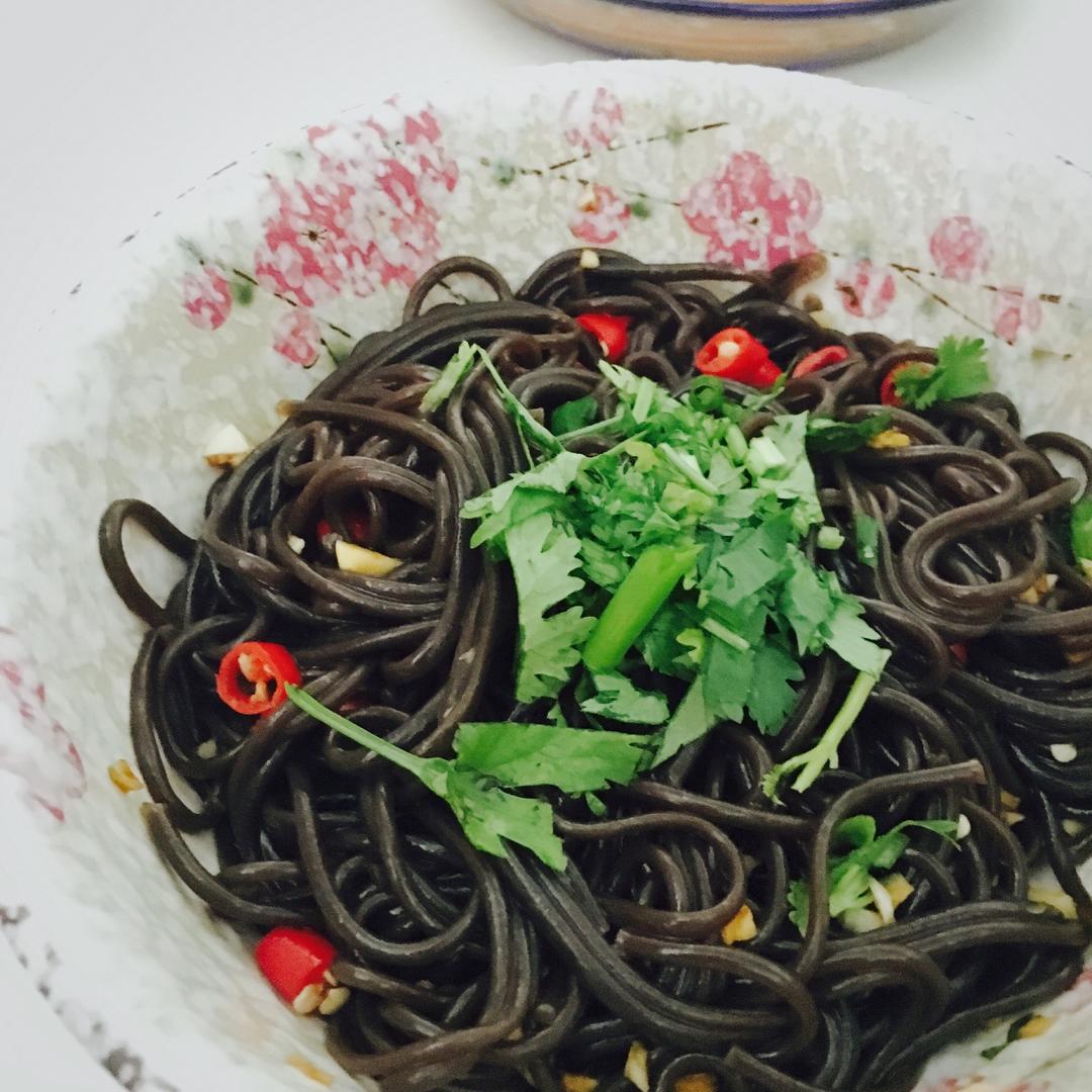 酸辣蕨根粉！