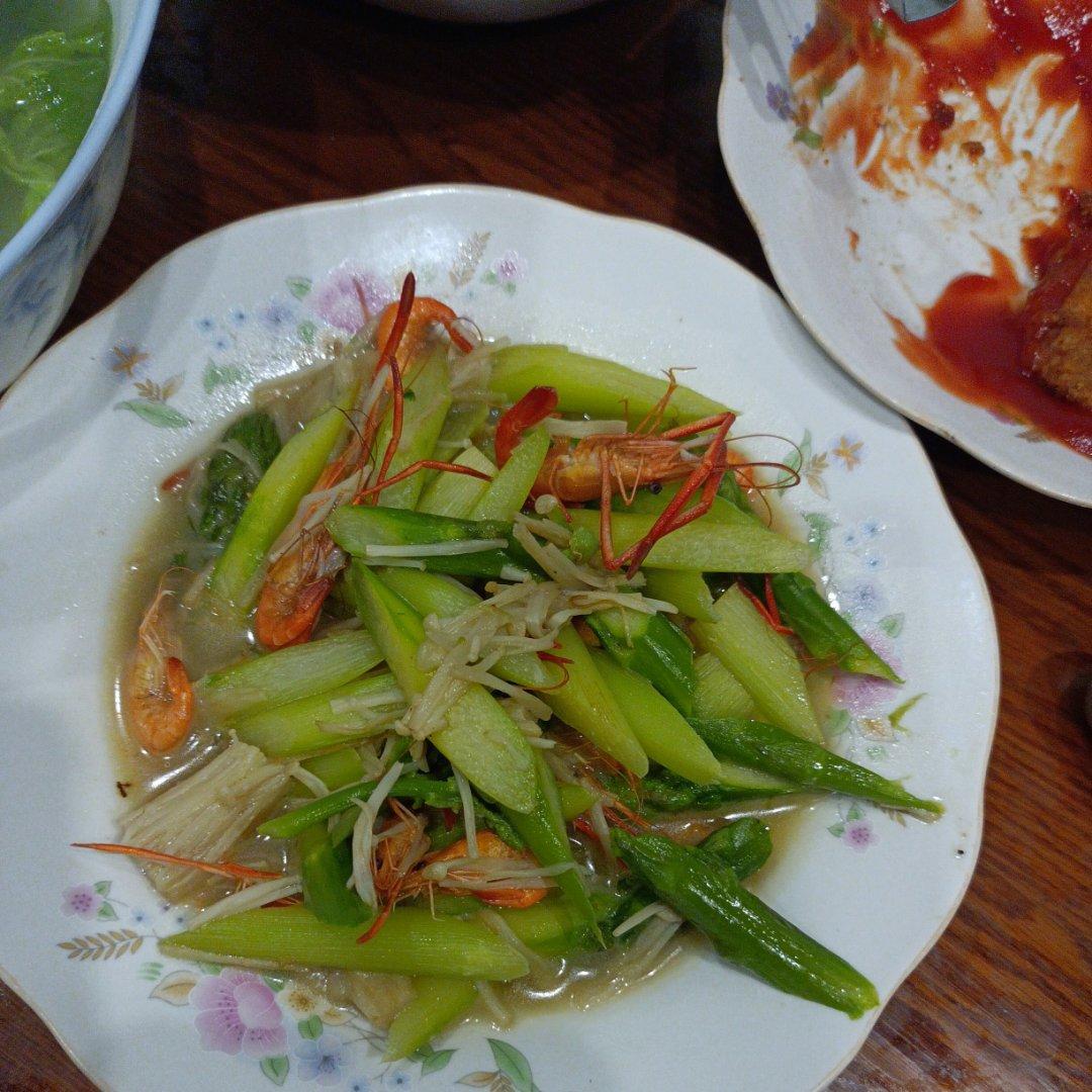 芦笋炒虾仁