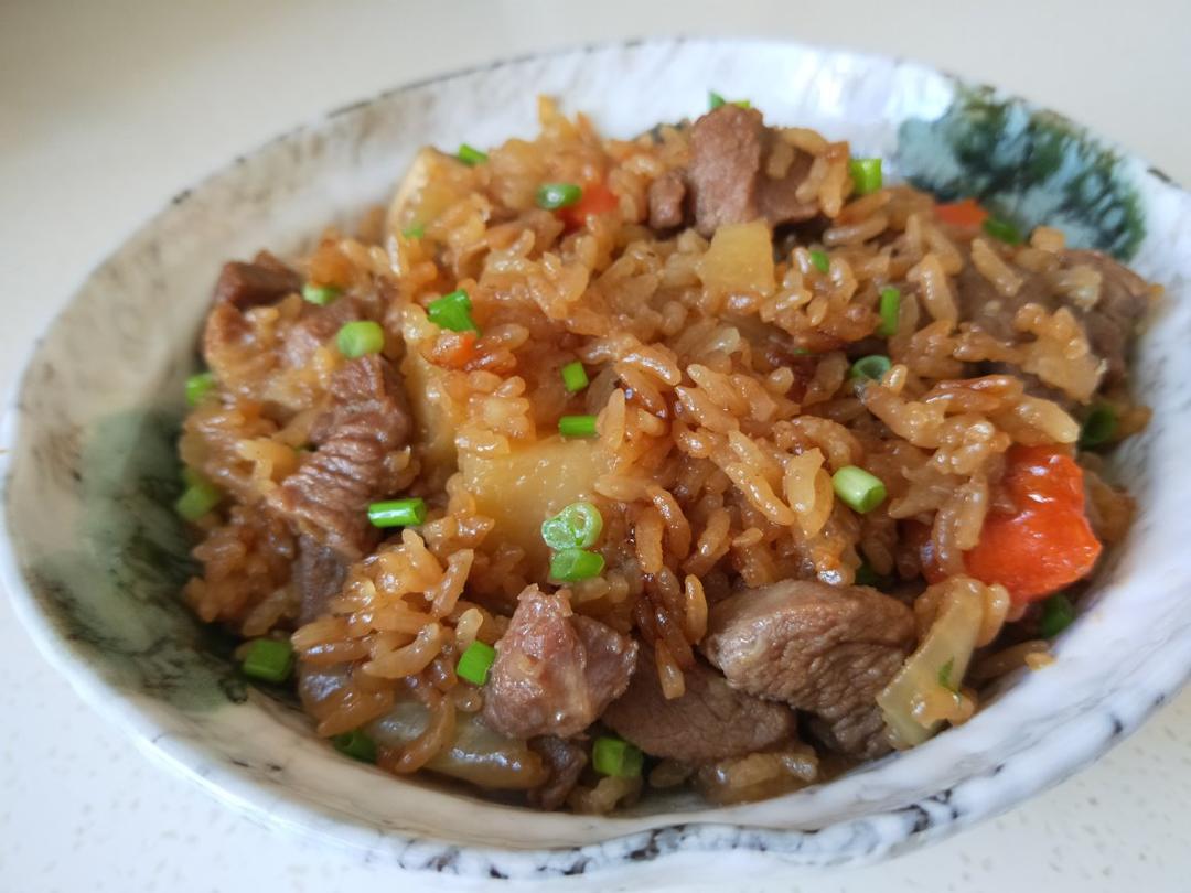 喷香羊肉焖饭