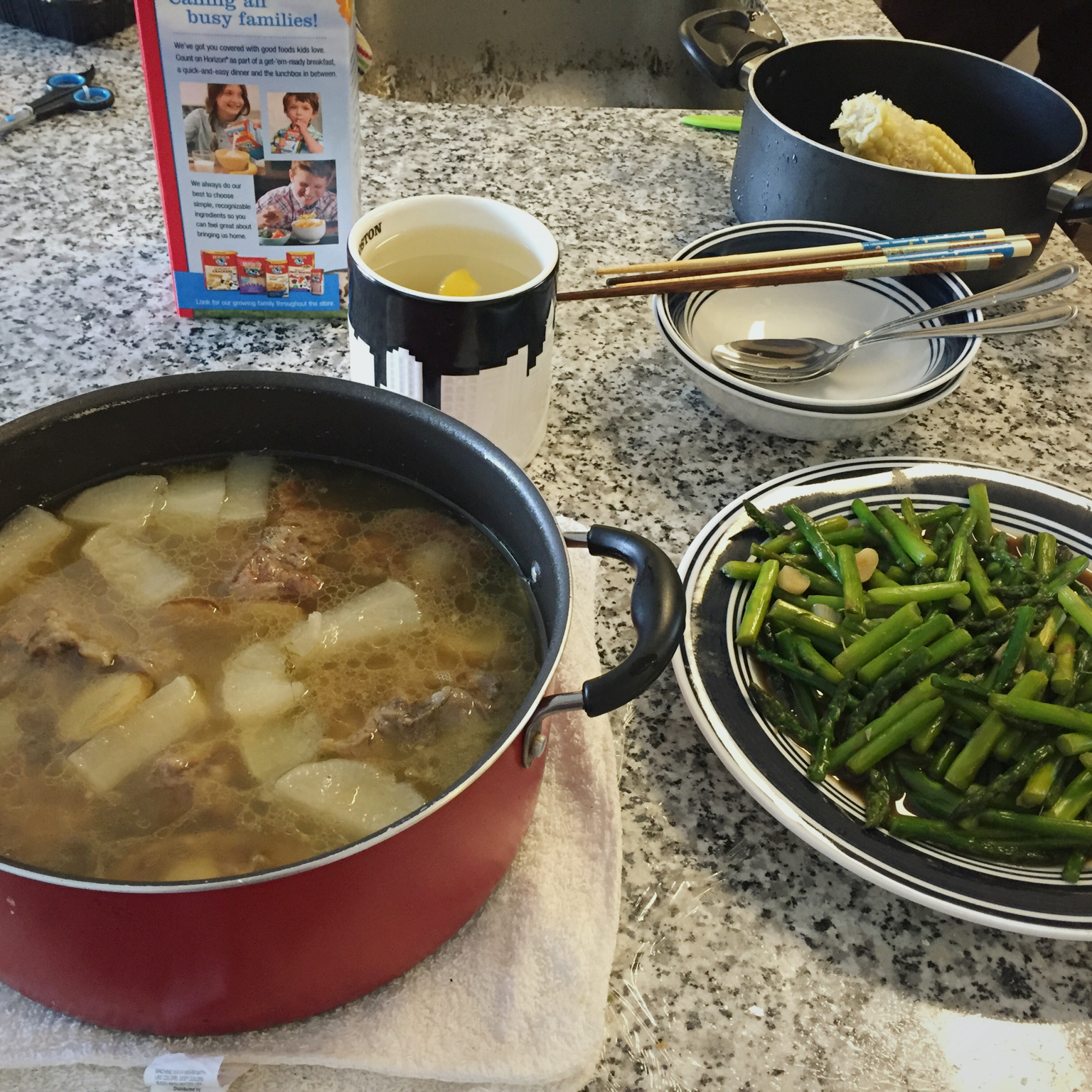 牛尾炖白萝卜汤