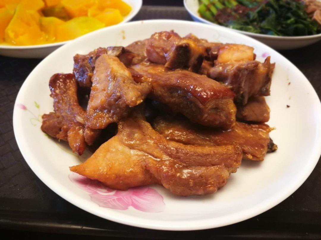 【蜜汁烤肋排】