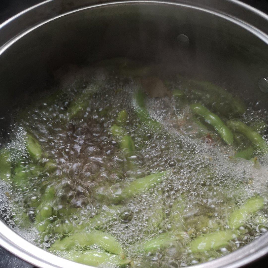 煮毛豆的方法（内附使毛豆保持翠绿的秘诀）