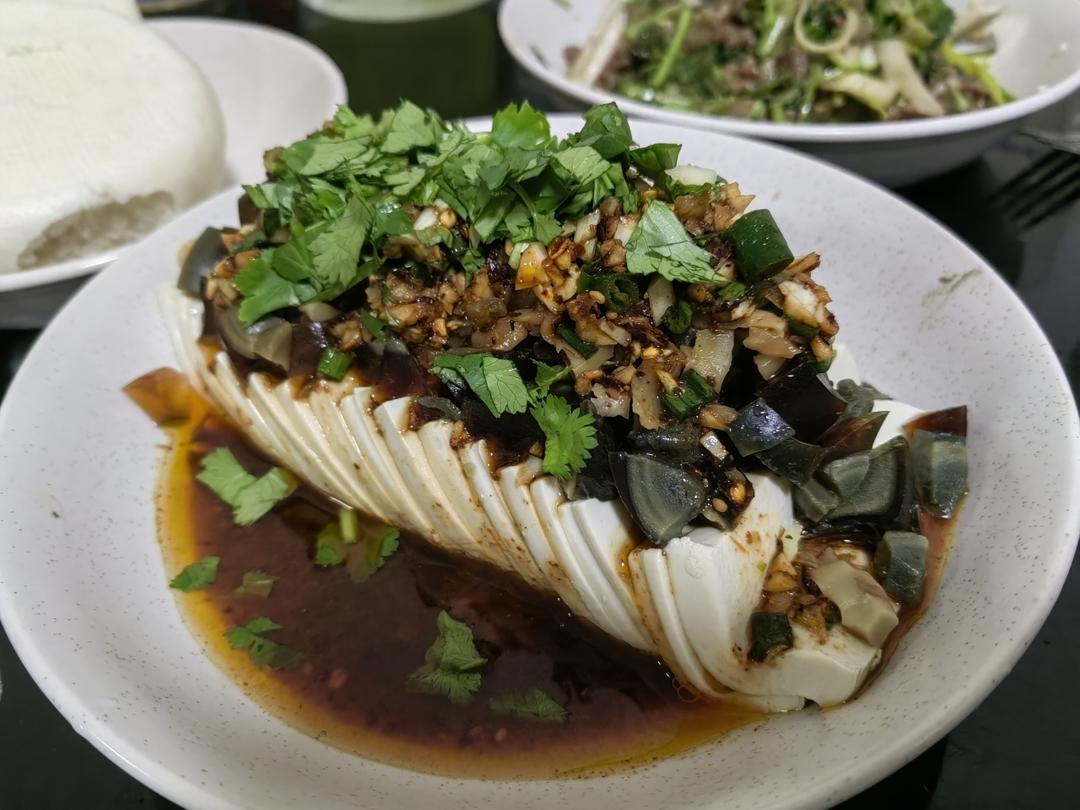 【最佳CP～】凉拌皮蛋豆腐✨