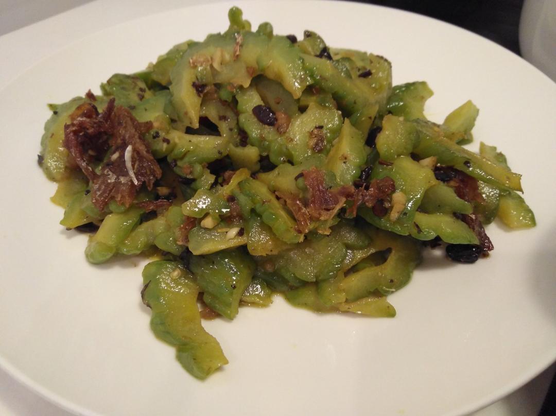 豆豉鲮鱼炒苦瓜