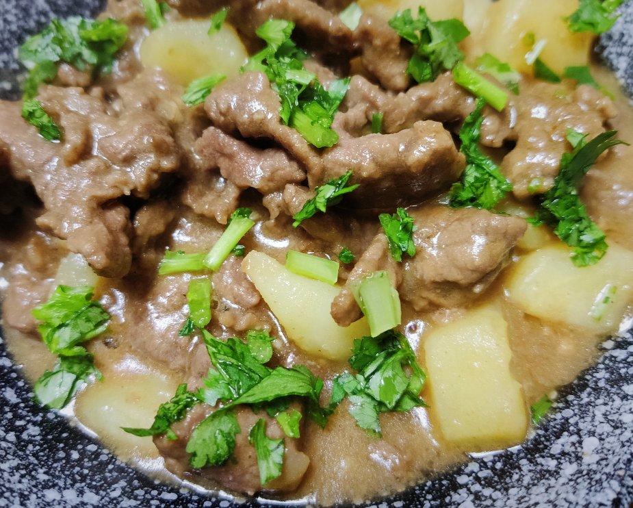 土豆炖牛肉
