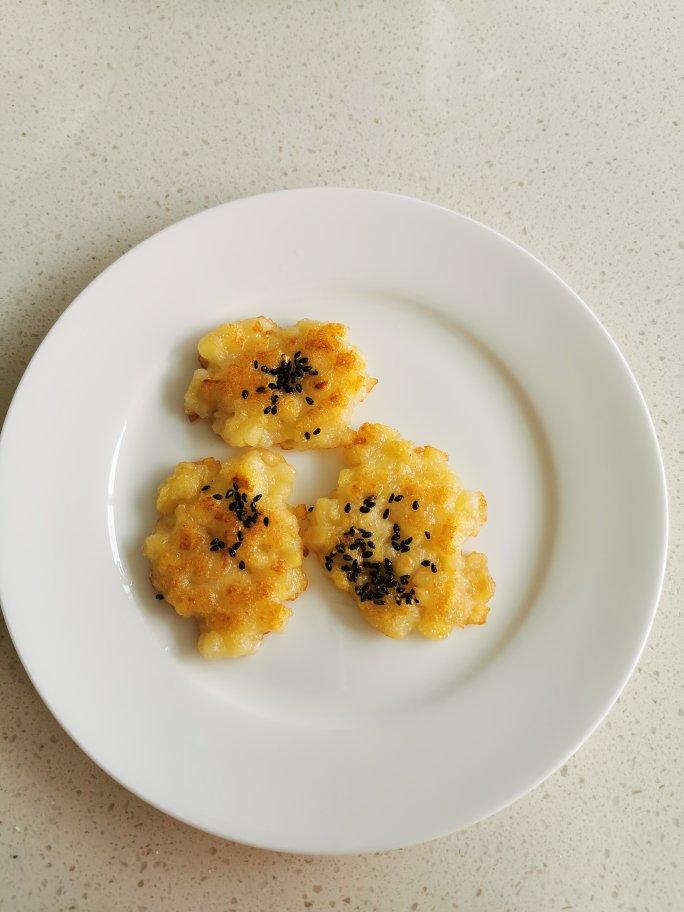 糯米苹果芝麻饼