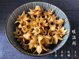 韭菜肉末石榴花的做法 步骤2