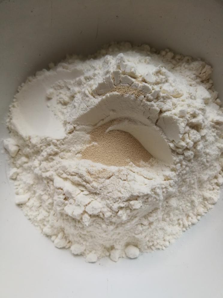 纯奶手撕吐司的做法 步骤1