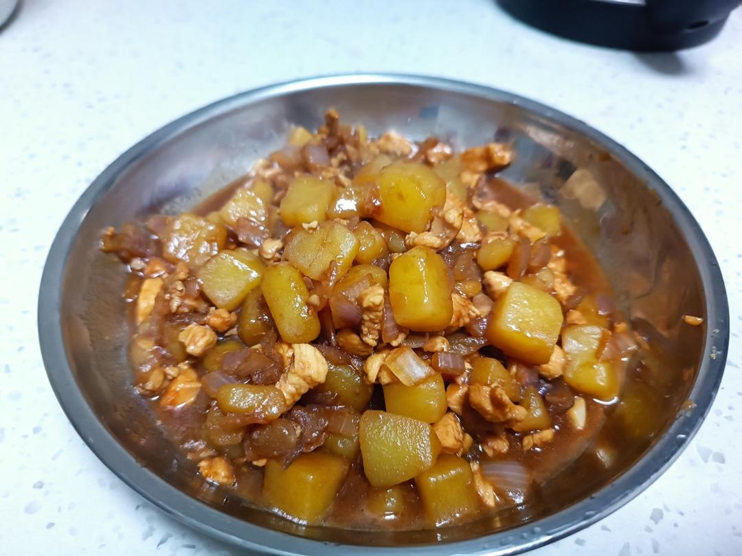 🔥巨下饭，软糯入味！比肉还好吃的红烧土豆