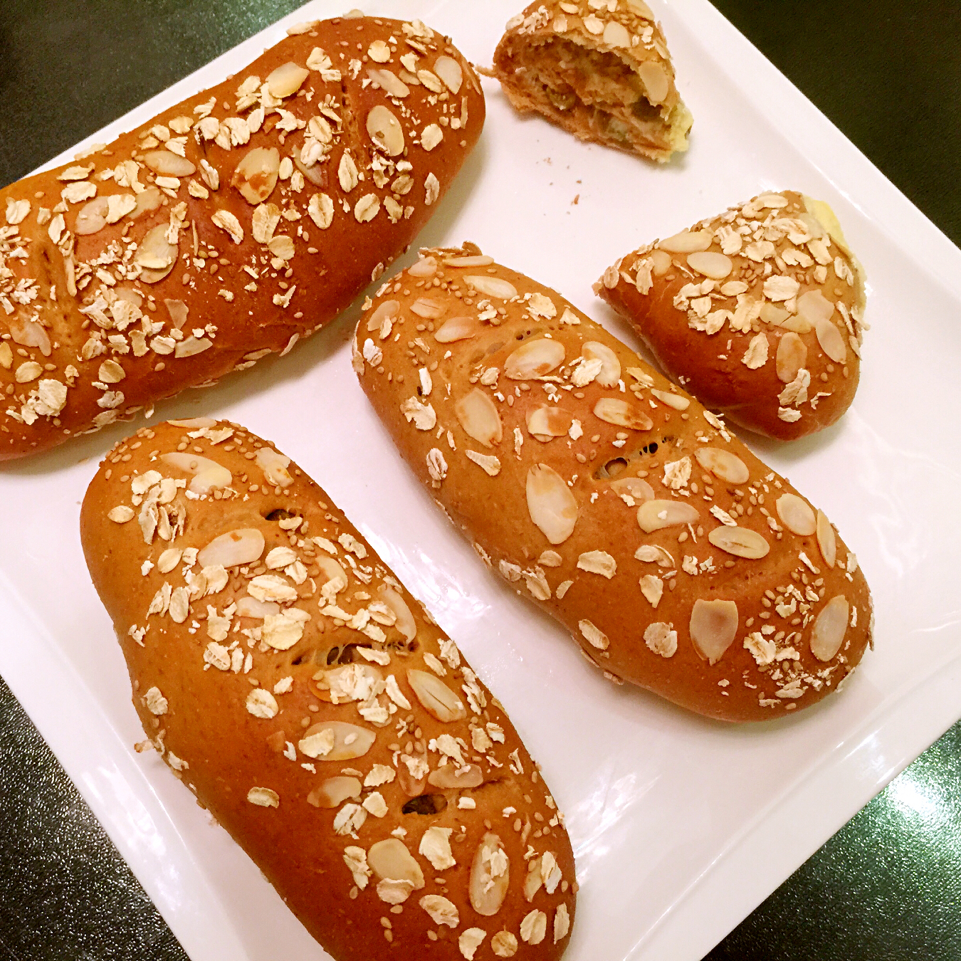全麦杂粮乳酪面包