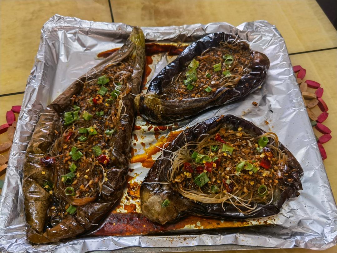 CC招牌菜销魂烤茄子，百吃不厌！