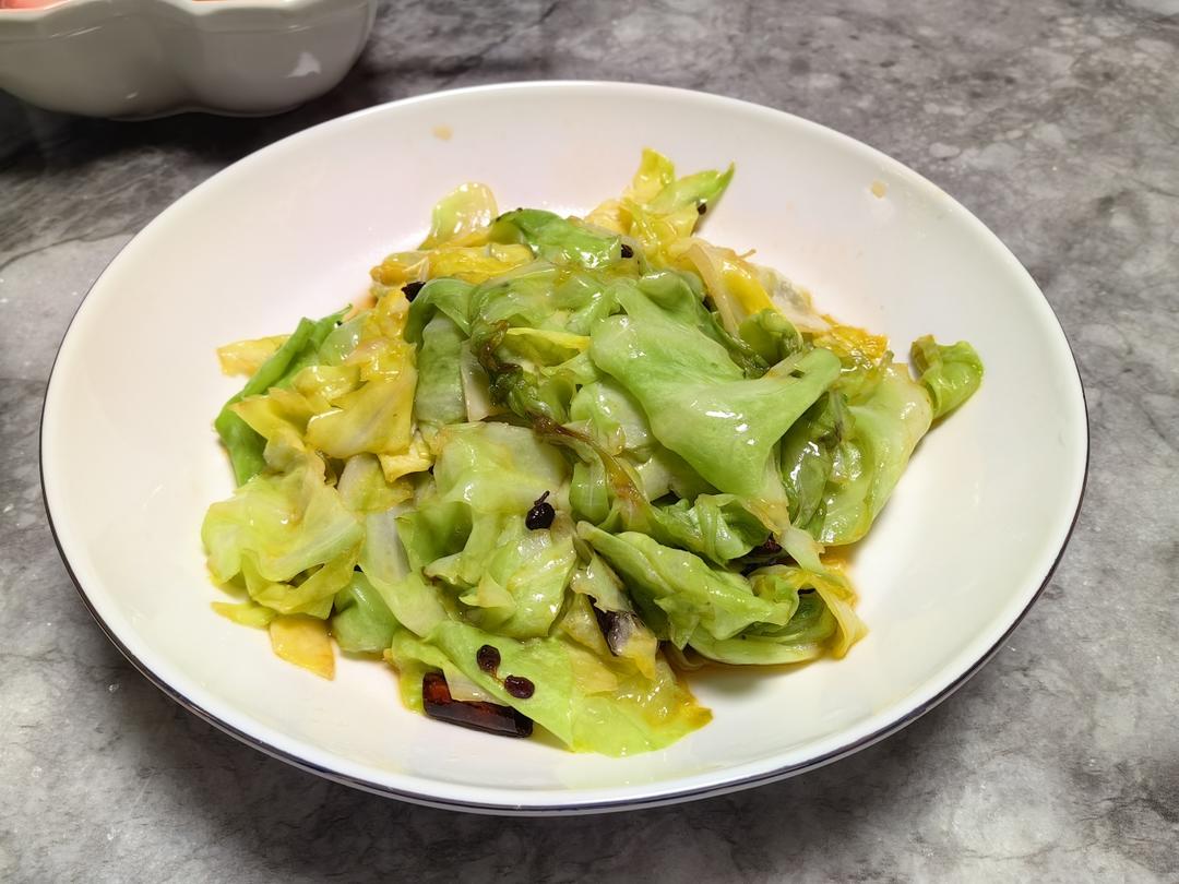 厨师长教你：“手撕包菜”的家常做法,简单又不失美味