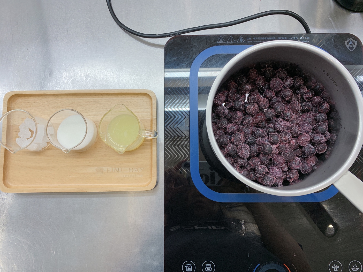 酸甜爆浆蓝莓果酱的做法 步骤1