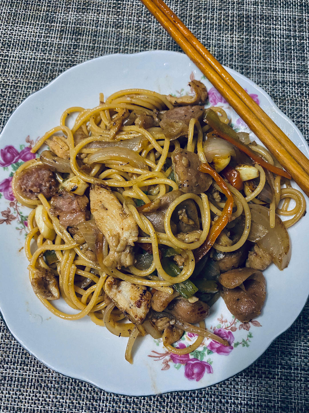 比餐厅好吃的黑椒牛柳意面🍝零失败简单教程