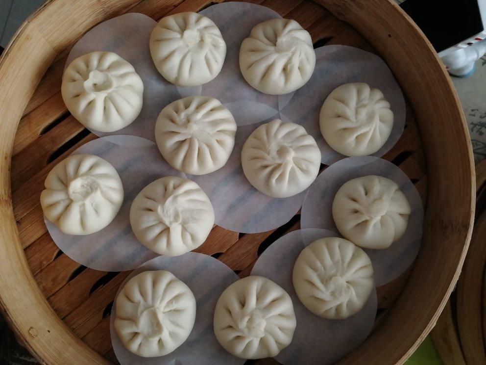 芝麻香葱虾仁生煎包